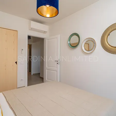 Thia Villa *